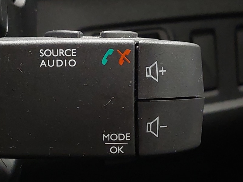 Used Renault Clio 2018 for sale - 77352431: Photo 17