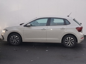 Used Volkswagen Polo 2023 for sale - 76795519: Photo