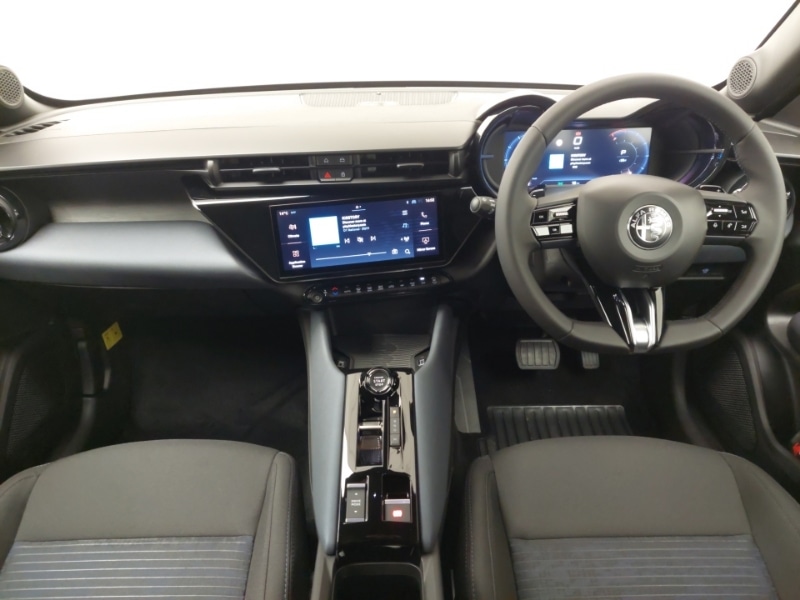 Used Alfa Romeo Junior 2025 for sale - 77062794: Photo 2