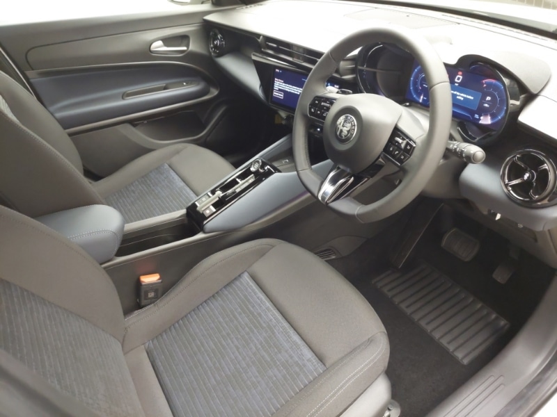 Used Alfa Romeo Junior 2025 for sale - 76951638: Photo 13