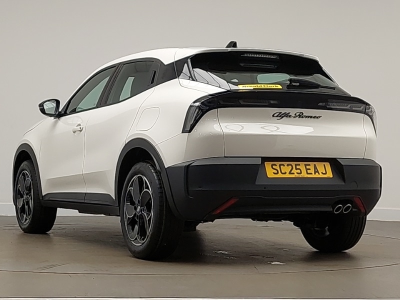 Used Alfa Romeo Junior 2025 for sale - 76951638: Photo 3