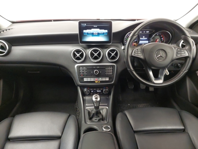 Used Mercedes-Benz A-Class 2015 for sale - 77329730: Photo 2