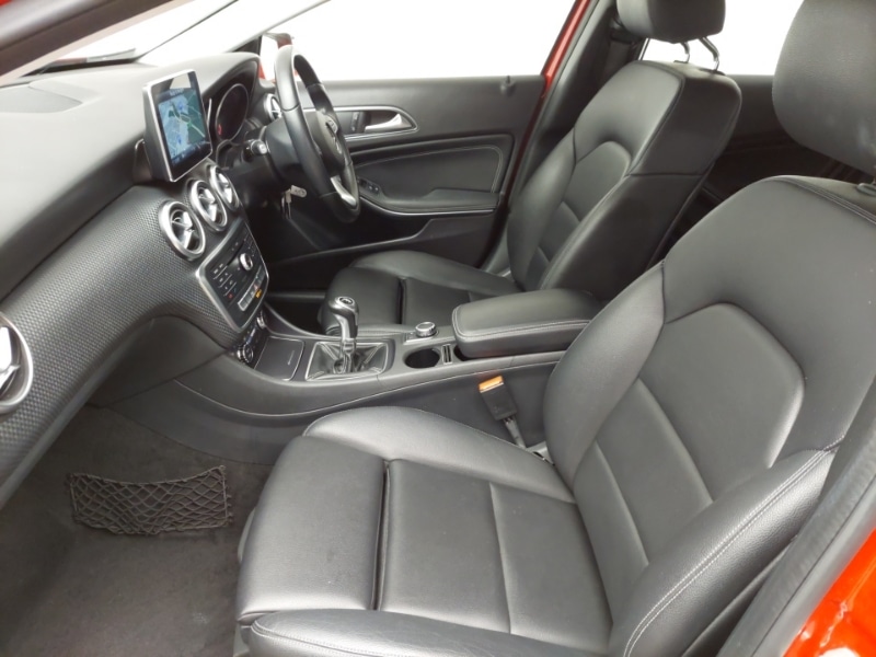 Used Mercedes-Benz A-Class 2015 for sale - 77329730: Photo 5