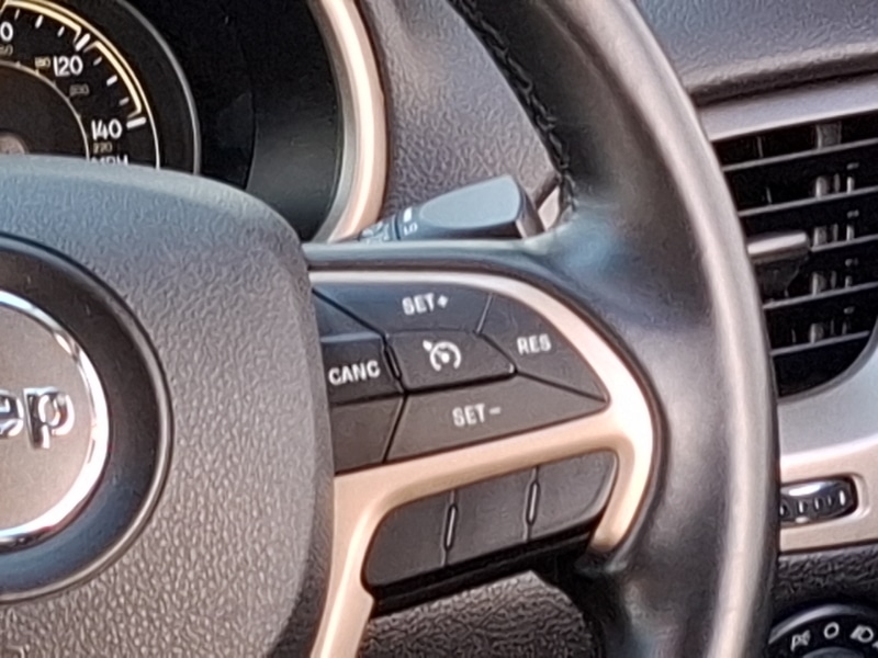 Used Jeep Cherokee 2017 for sale - 76779513: Photo 11