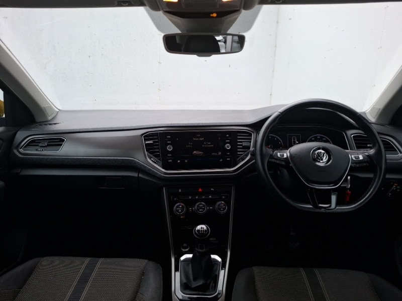 Used Volkswagen T-Roc 2018 for sale - 76331540: Photo 2