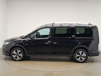 Used Ford Tourneo Connect 2023 for sale - 79020651: Photo