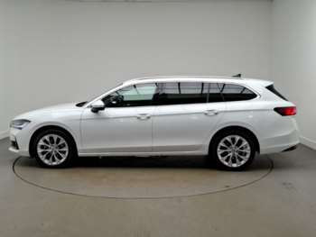 Used Skoda Superb 2024 for sale - 75305741: Photo