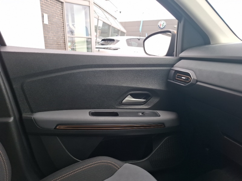 Used Dacia Sandero Stepway 2023 for sale - 76237925: Photo 19