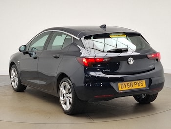 Used Vauxhall Astra 2018 for sale - 79164922: Photo