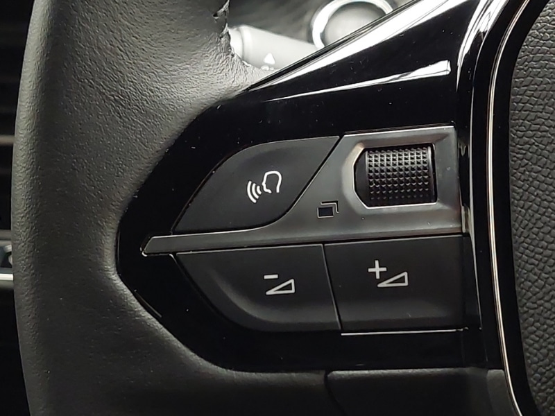 Used Peugeot 2008 2024 for sale - 77337988: Photo 18