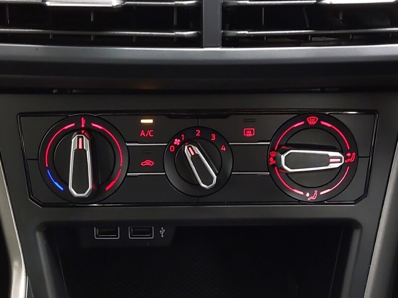 Used Volkswagen Polo 2018 for sale - 77933249: Photo 15