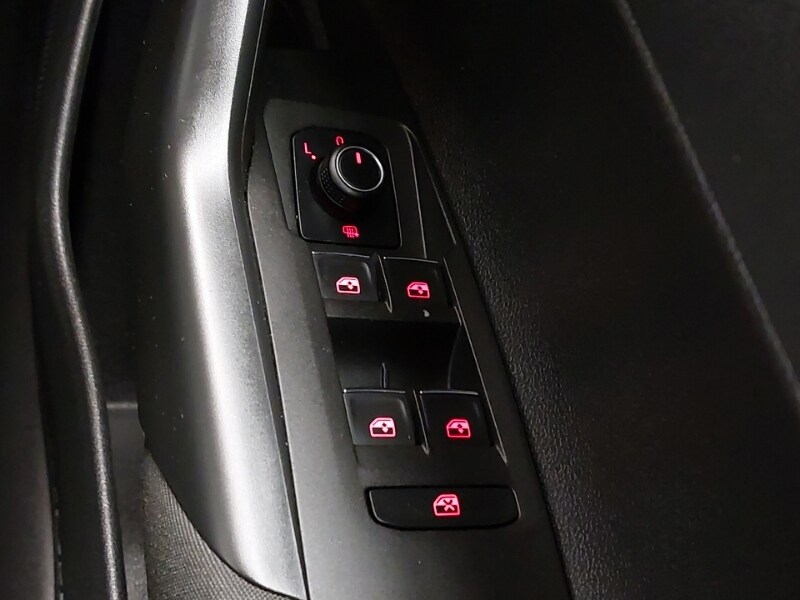 Used Volkswagen Polo 2018 for sale - 77933249: Photo 19