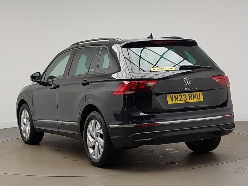 Used Volkswagen Tiguan 2023 for sale - 77815504: Photo 3