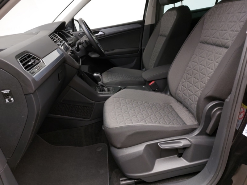 Used Volkswagen Tiguan 2023 for sale - 77815504: Photo 5