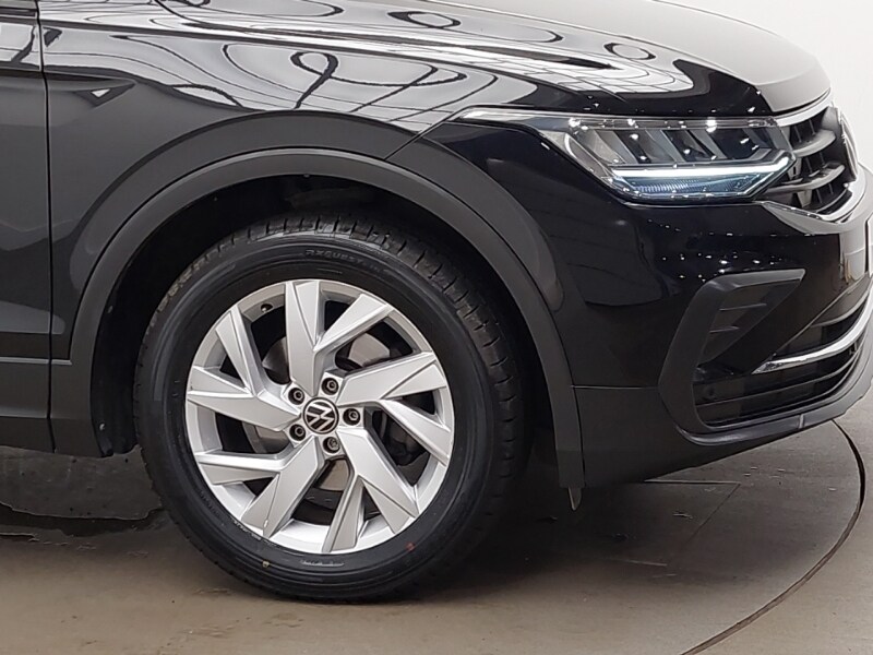 Used Volkswagen Tiguan 2023 for sale - 77815504: Photo 9