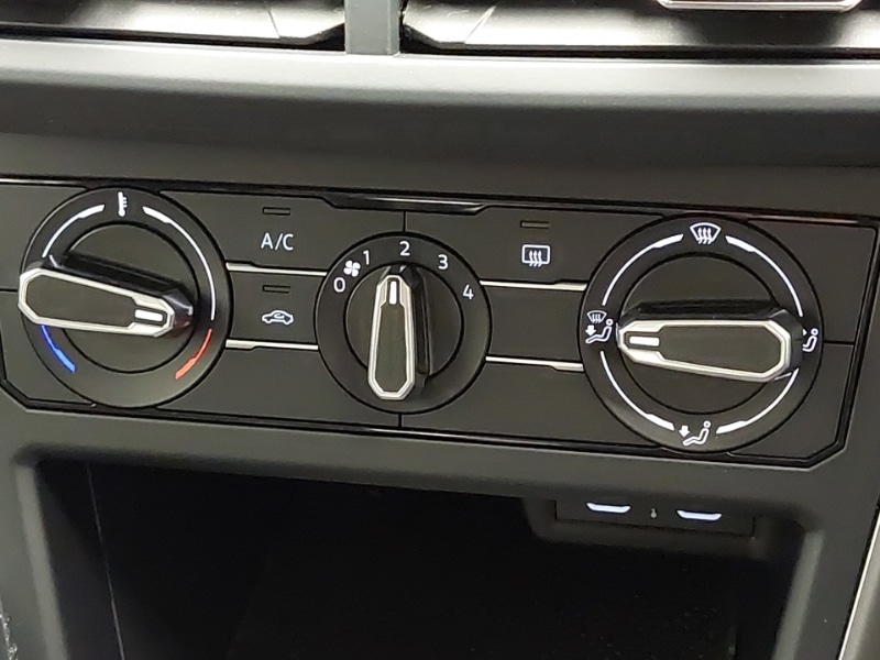 Used Volkswagen Polo 2023 for sale - 76736859: Photo 14