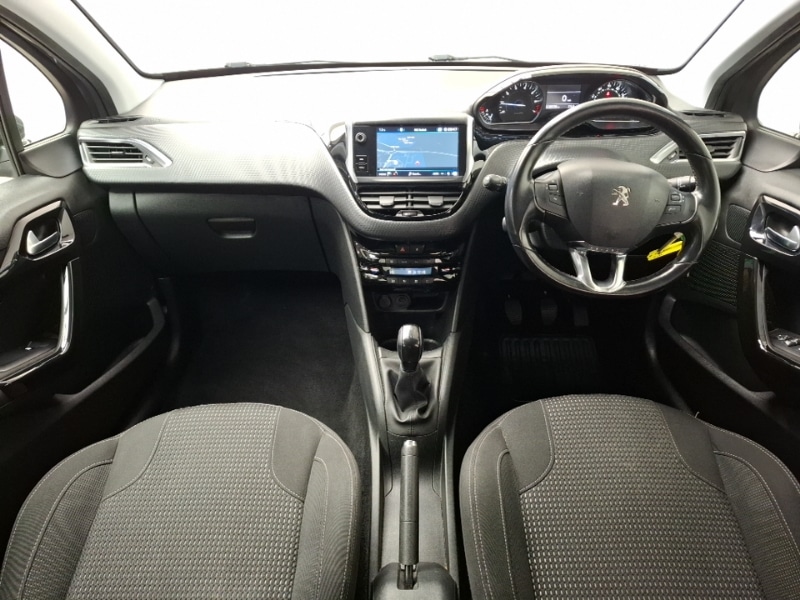 Used Peugeot 208 2019 for sale - 78040876: Photo 2