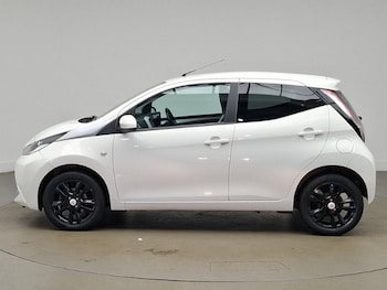 Used Toyota AYGO 2015 for sale - 78342280: Photo