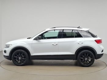 Used Volkswagen T-Roc 2021 for sale - 78669801: Photo