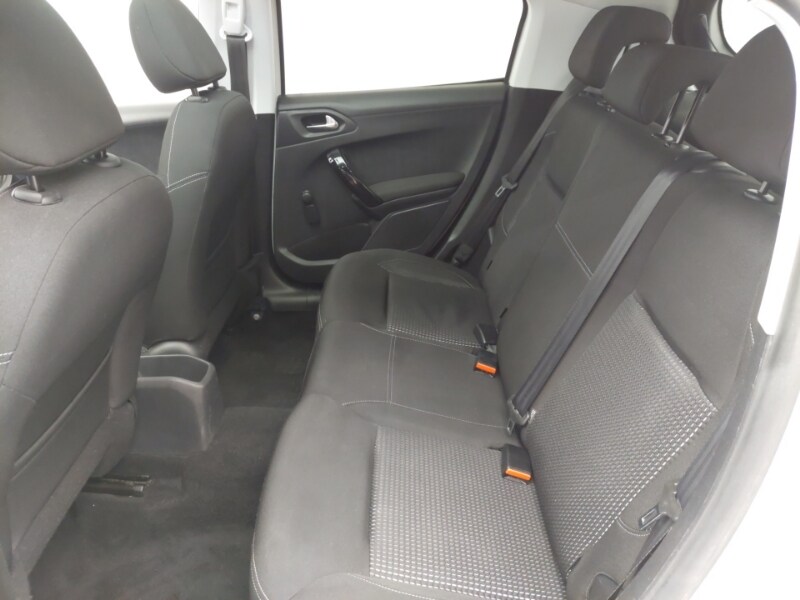 Used Peugeot 208 2016 for sale - 77086727: Photo 6