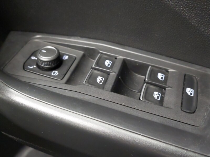 Used Volkswagen T-Roc 2018 for sale - 77325156: Photo 17