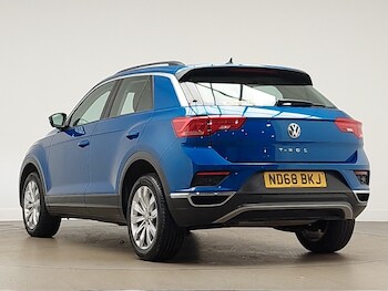 Used Volkswagen T-Roc 2018 for sale - 77325156: Photo