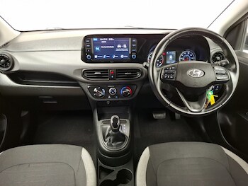 Used Hyundai i10 2023 for sale - 78440309: Photo