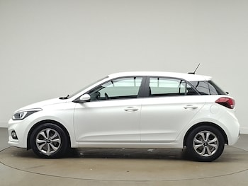 Used Hyundai i20 2019 for sale - 79447377: Photo