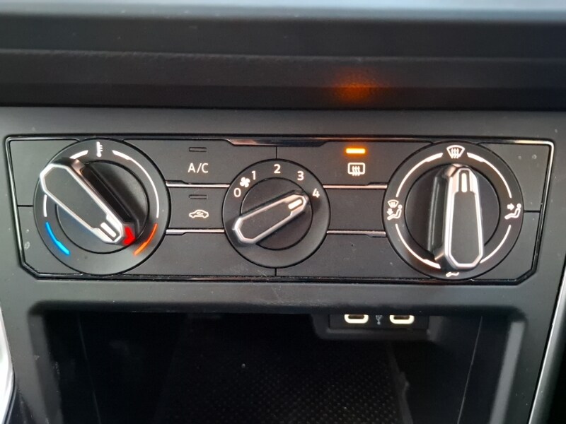 Used Volkswagen Polo 2023 for sale - 76699999: Photo 18