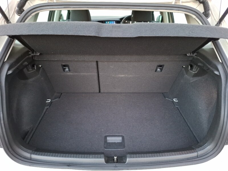 Used Volkswagen Polo 2023 for sale - 76699999: Photo 8