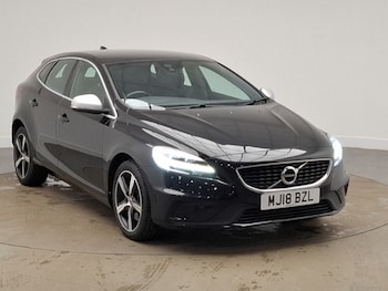 Used Volvo V40 2018 for sale - 77606218: Photo