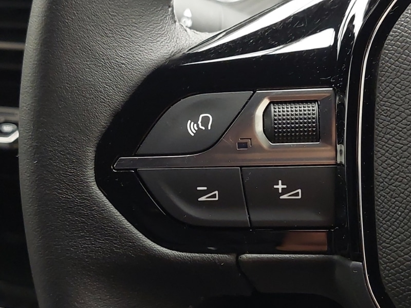 Used Peugeot 2008 2023 for sale - 77224059: Photo 18