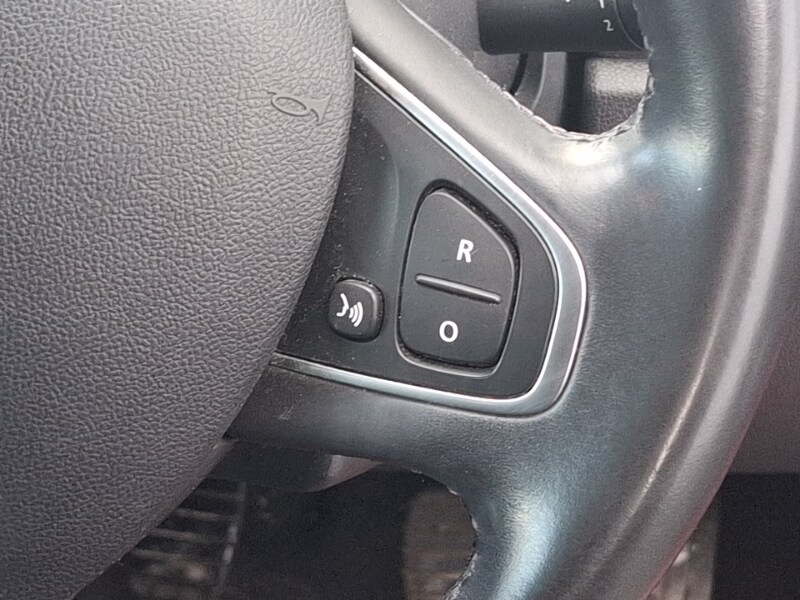 Used Renault Captur 2017 for sale - 76834033: Photo 11