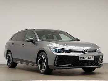 Used Volkswagen Passat 2025 for sale - 77265127: Photo