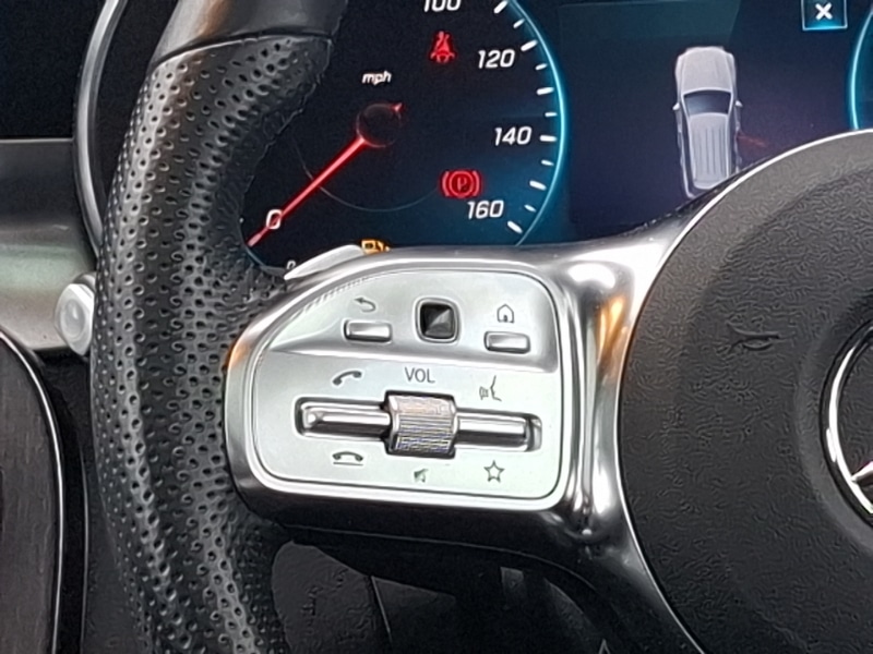 Used Mercedes-Benz GLC 2021 for sale - 76450731: Photo 10