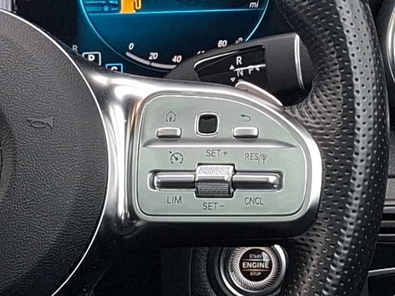 Used Mercedes-Benz GLC 2021 for sale - 76450731: Photo 11