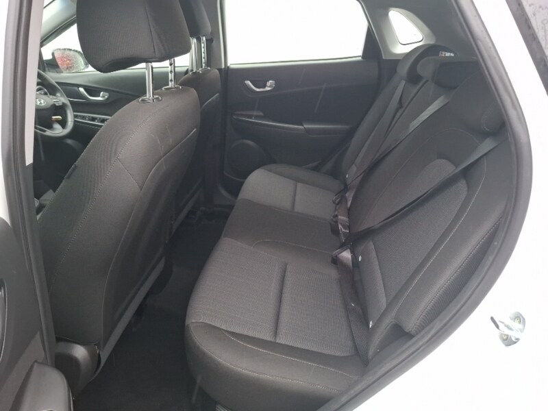 Used Hyundai KONA 2021 for sale - 76543206: Photo 6