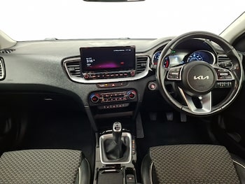 Used Kia XCeed 2023 for sale - 79586821: Photo