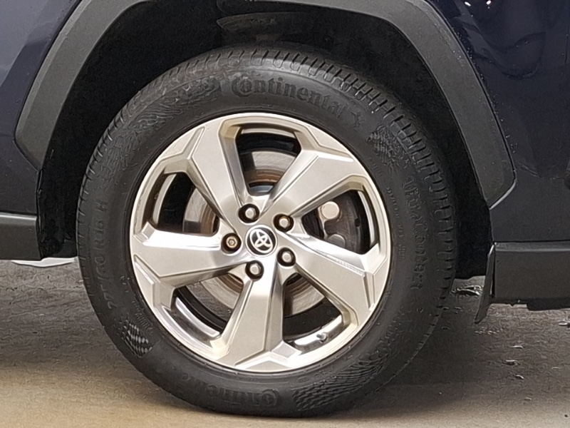 Used Toyota RAV4 2020 for sale - 76548707: Photo 9