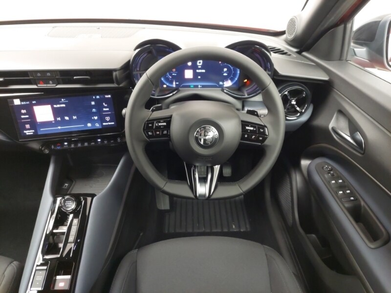 Used Alfa Romeo Junior 2025 for sale - 76763577: Photo 7