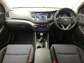 Used Hyundai TUCSON 2016 for sale - 77652380: Photo