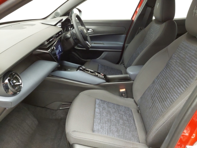 Used Alfa Romeo Junior 2025 for sale - 76958938: Photo 5