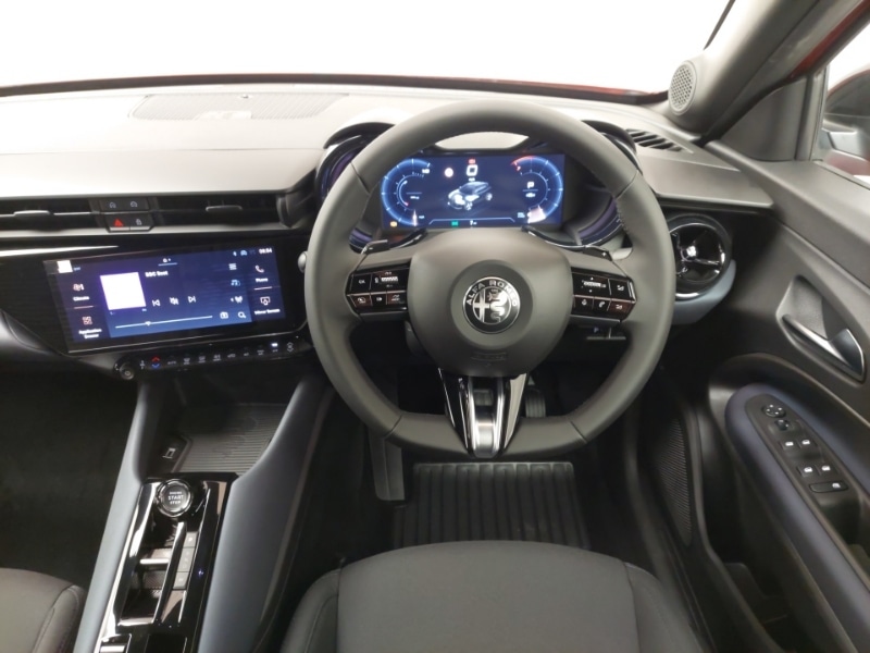 Used Alfa Romeo Junior 2025 for sale - 76958938: Photo 7