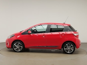 Used Toyota Yaris 2020 for sale - 77907412: Photo