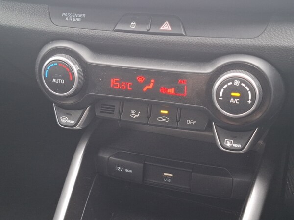 Used Kia Stonic 2023 for sale - 75775695: Photo 19