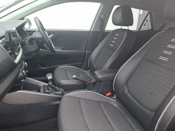 Used Kia Stonic 2023 for sale - 75775695: Photo 5