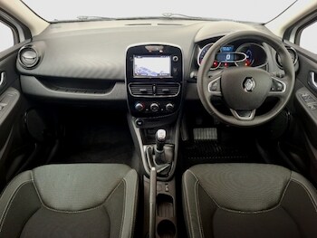 Used Renault Clio 2018 for sale - 77987650: Photo