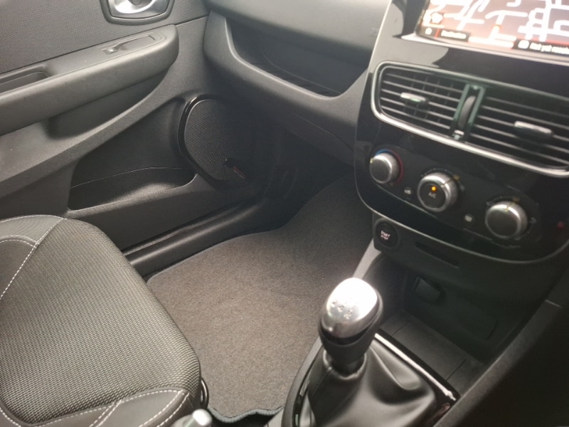 Used Renault Clio 2019 for sale - 76879853: Photo 19