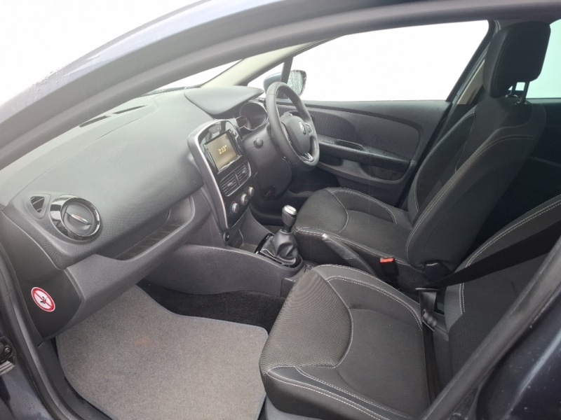 Used Renault Clio 2019 for sale - 76879853: Photo 5