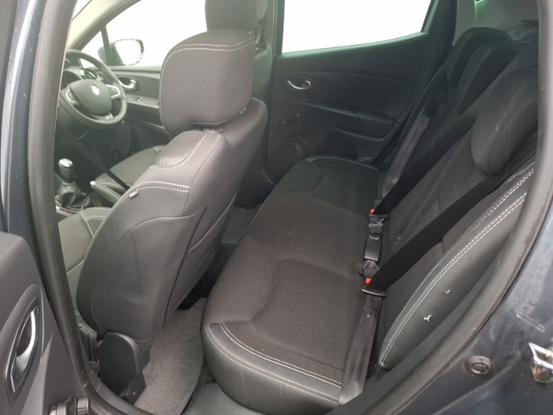 Used Renault Clio 2019 for sale - 76879853: Photo 6